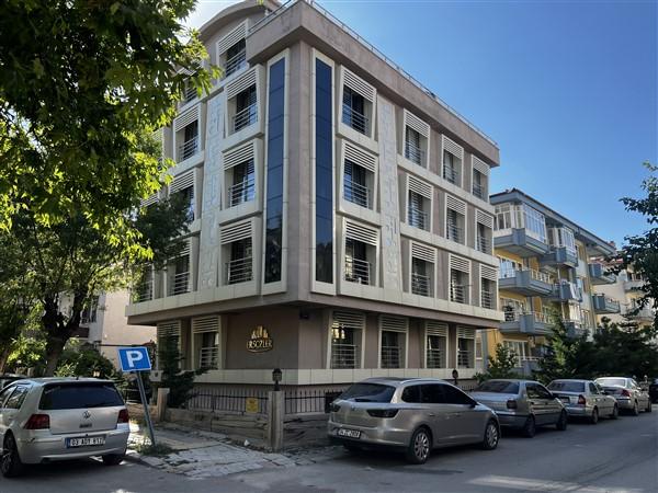 Plaza Emlak'tan Şehrin Merkezinde Acil Satılık 1+1 Fırsat AraKat